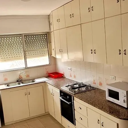 Ca Lau Homestay *