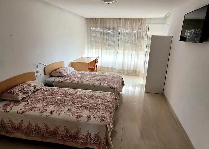 Δωμάτια σε οικογενειακή κατοικία Ca Lau *